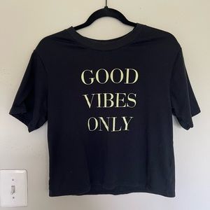 Black Good Vibes Only crop tee